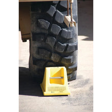Load image into Gallery viewer, Checkers All-Terrain Heavy-Duty Wheel Chock with Rubber Pad 40 Ton Capacity 28-38 in. Tires (view 2 of 4)