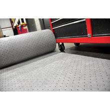 Load image into Gallery viewer, 32in x 150ft Universal Three-Ply Heavy Spilfyter Roll